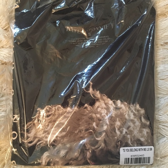 Taylor Swift Fearless Long Sleeve T-shirt - Picture 2 of 3